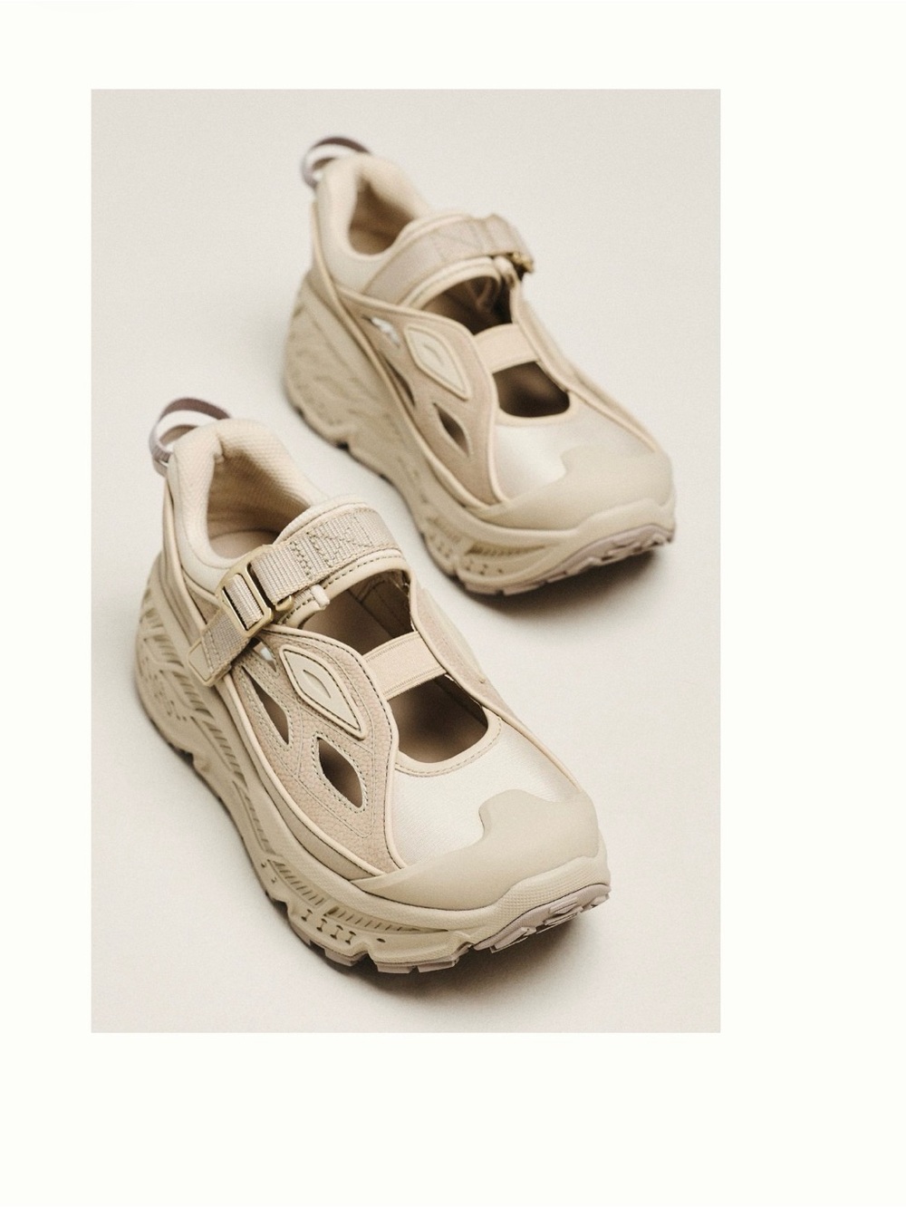 Like new Hoka Stinson Breeze Taupe Maryjane 6.5